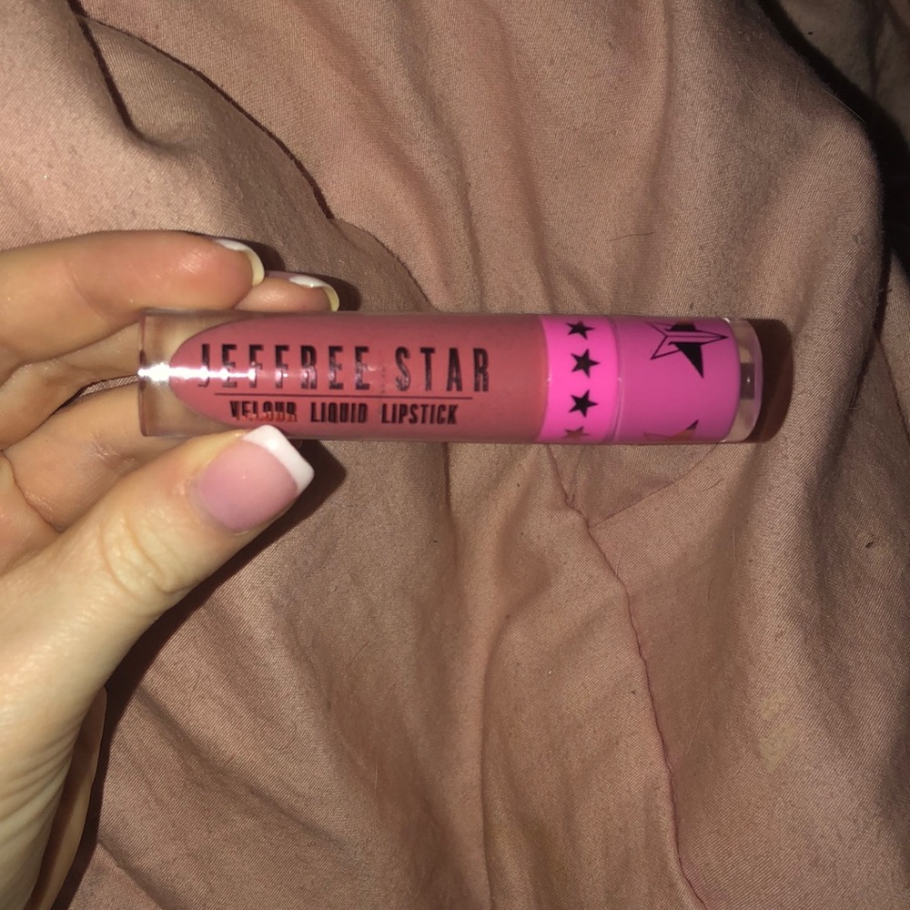 Jeffree star ⭐️ velour liquid lipstick 💄